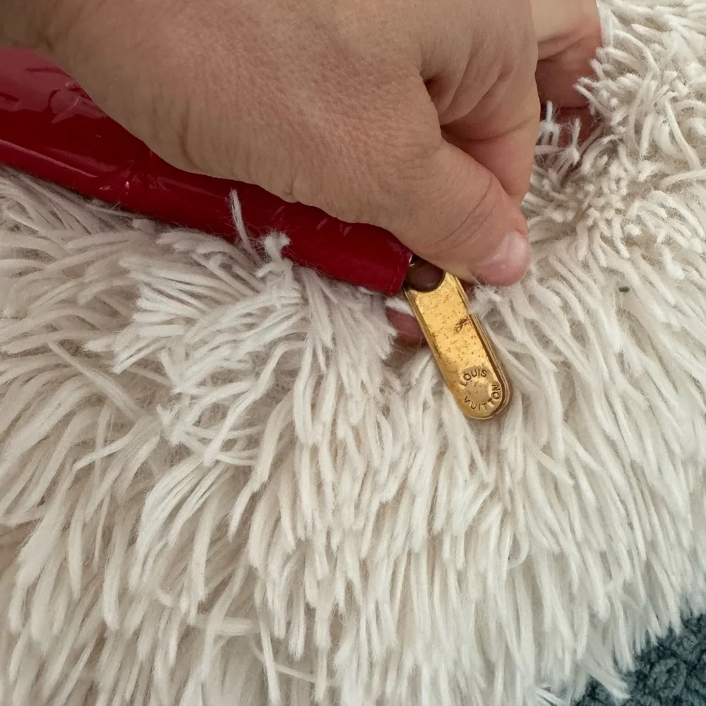 Louis Vuitton Monogram Vernis Zippy Wallet‎ – Pomme d’Amour (Red)